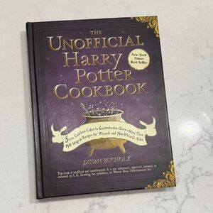 The Unofficial Harry Potter Cookbook - New York Times Best Seller